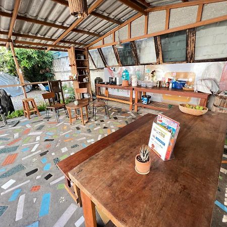 Plumeriahome Near Walking Street Chiang Mai Buitenkant foto