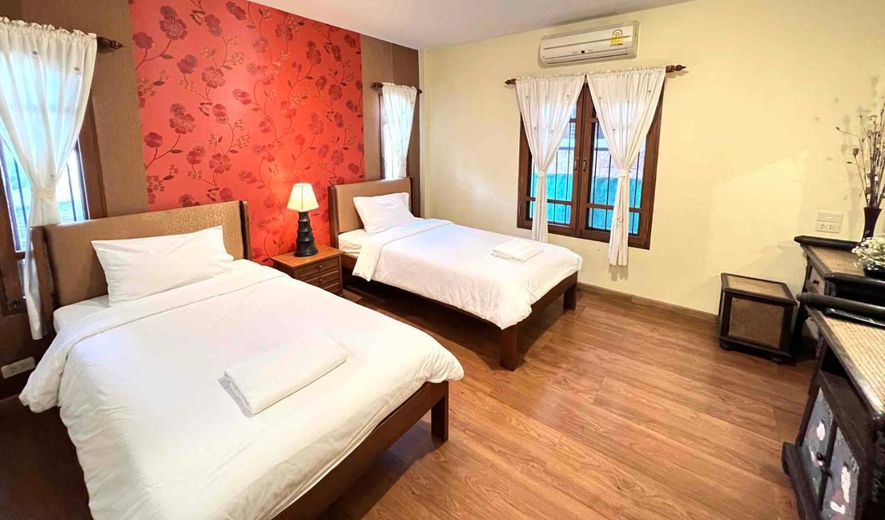 Plumeriahome Near Walking Street Chiang Mai Buitenkant foto