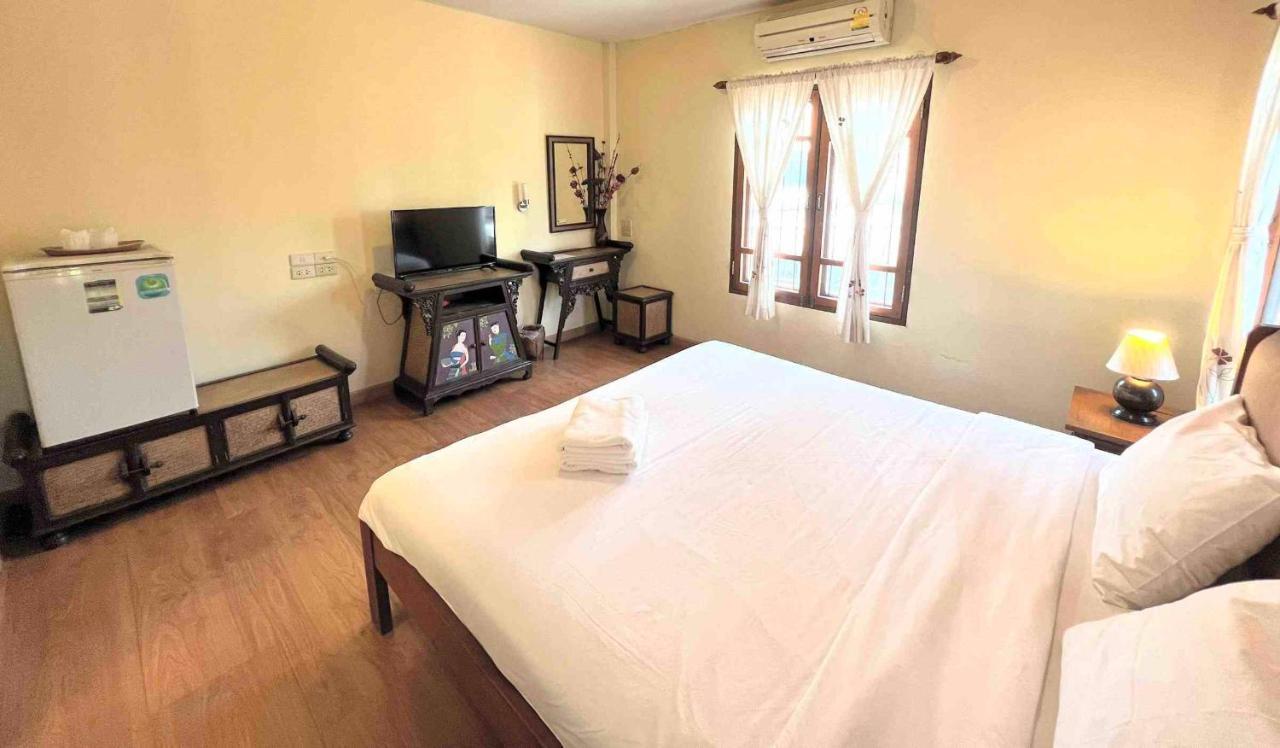 Plumeriahome Near Walking Street Chiang Mai Buitenkant foto
