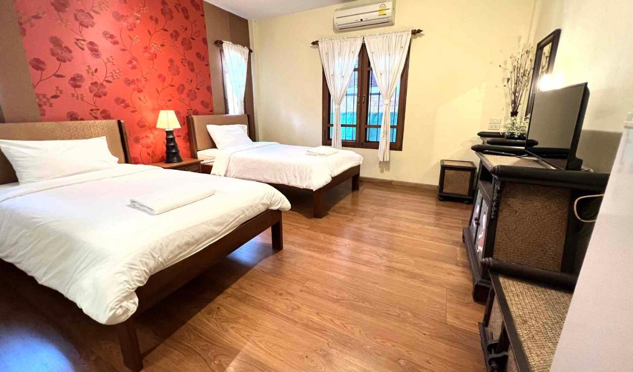 Plumeriahome Near Walking Street Chiang Mai Buitenkant foto