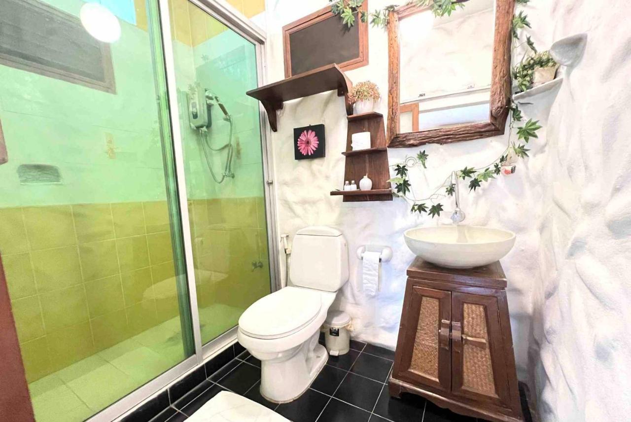 Plumeriahome Near Walking Street Chiang Mai Buitenkant foto