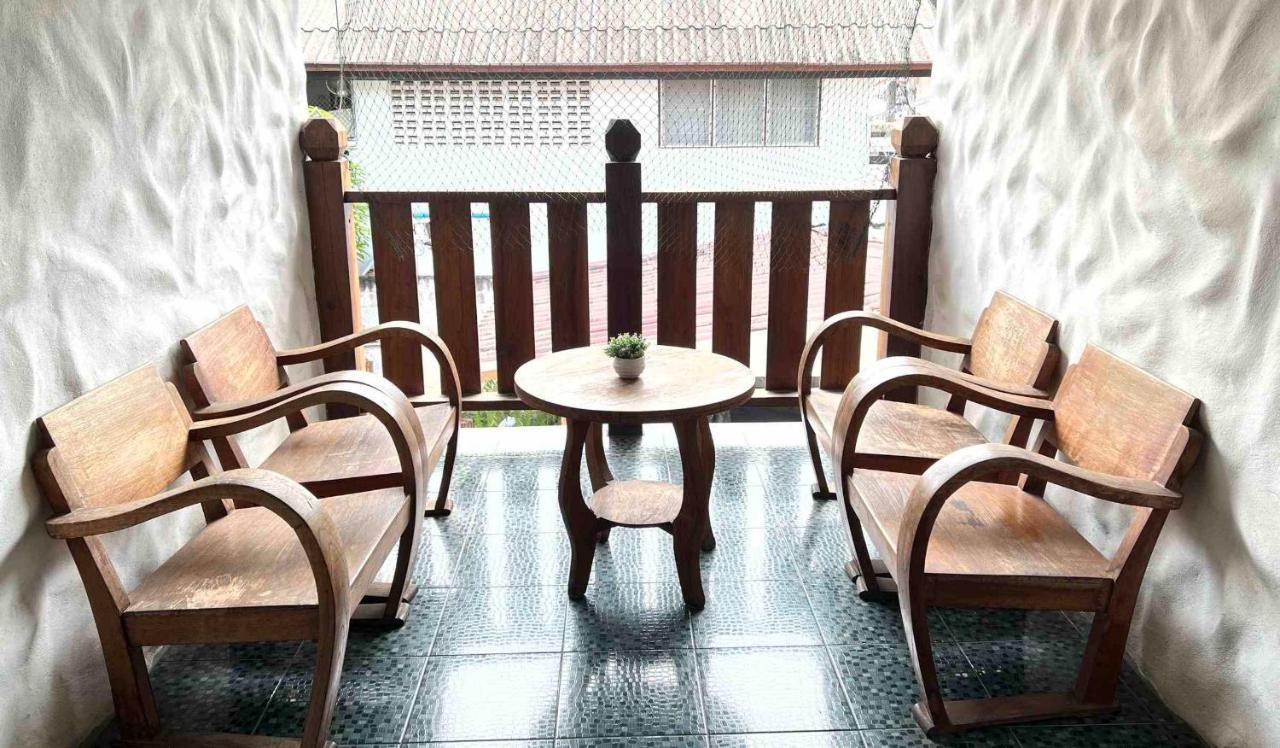 Plumeriahome Near Walking Street Chiang Mai Buitenkant foto