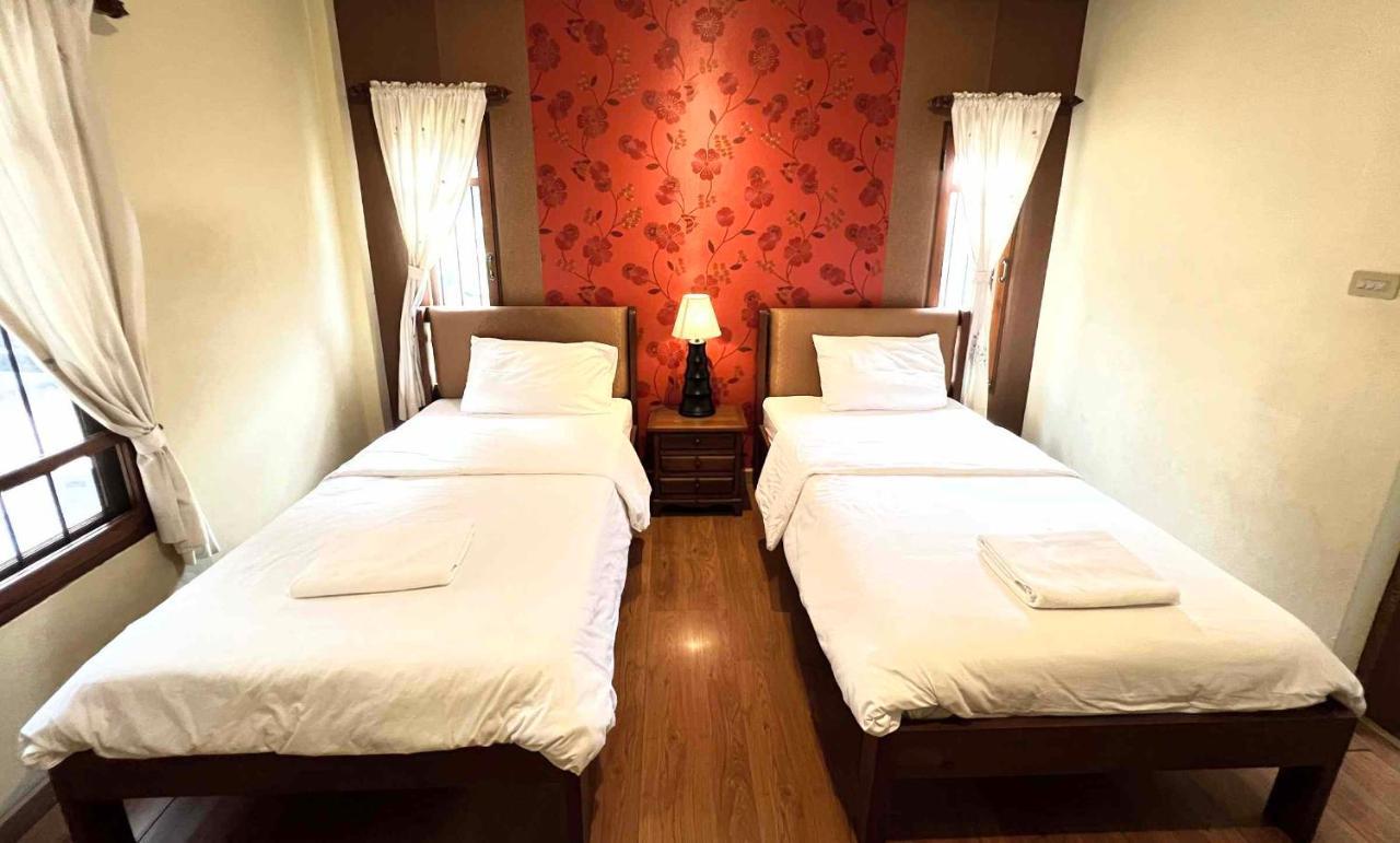 Plumeriahome Near Walking Street Chiang Mai Buitenkant foto