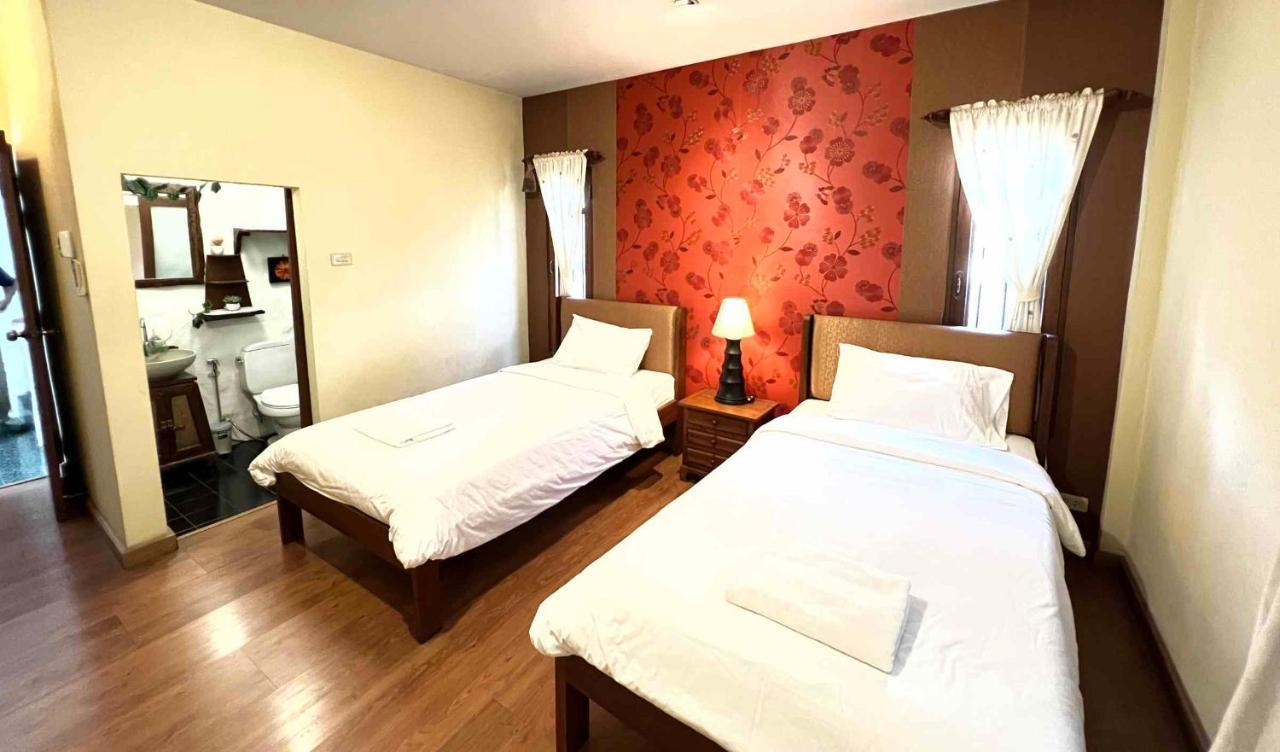 Plumeriahome Near Walking Street Chiang Mai Buitenkant foto