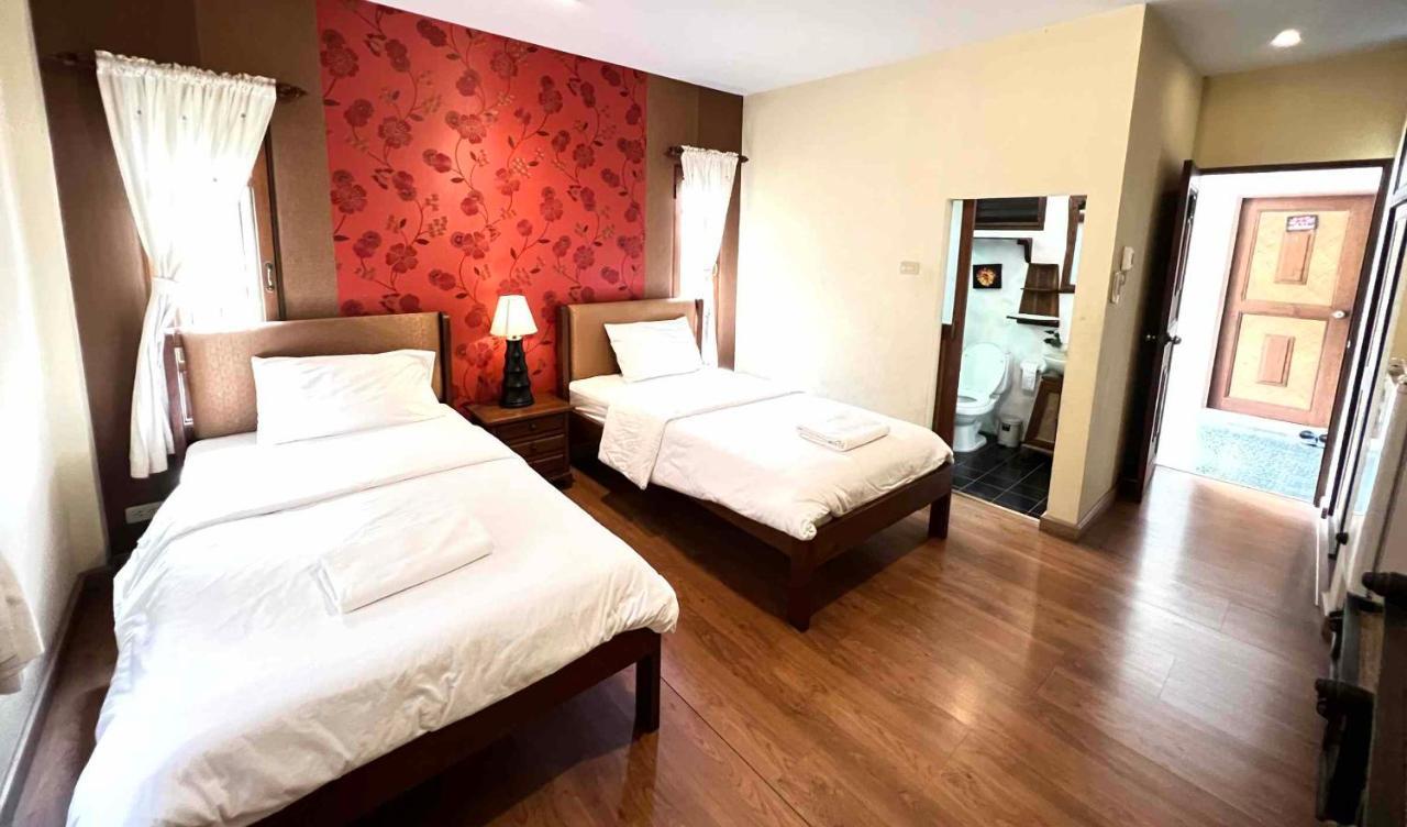 Plumeriahome Near Walking Street Chiang Mai Buitenkant foto